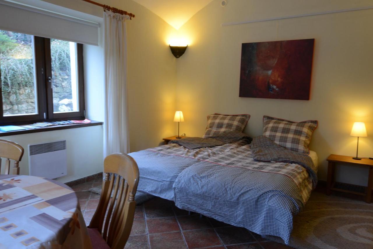 Penzion Art Kutna Hora Bed & Breakfast ภายนอก รูปภาพ